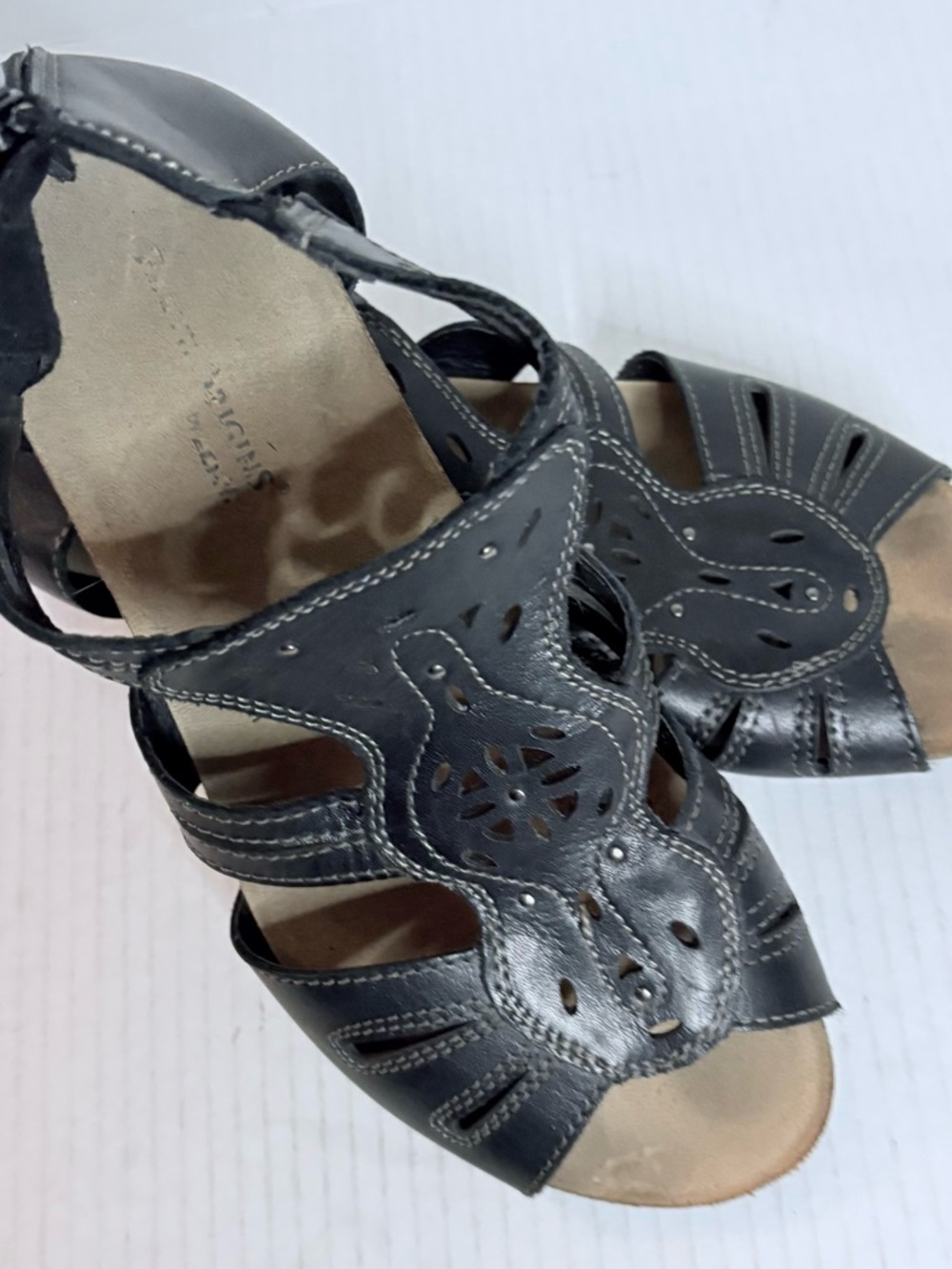 Earth Orgins Hayden Black Gladiator Wedge Sandals Womens 8 Ankle Zip.